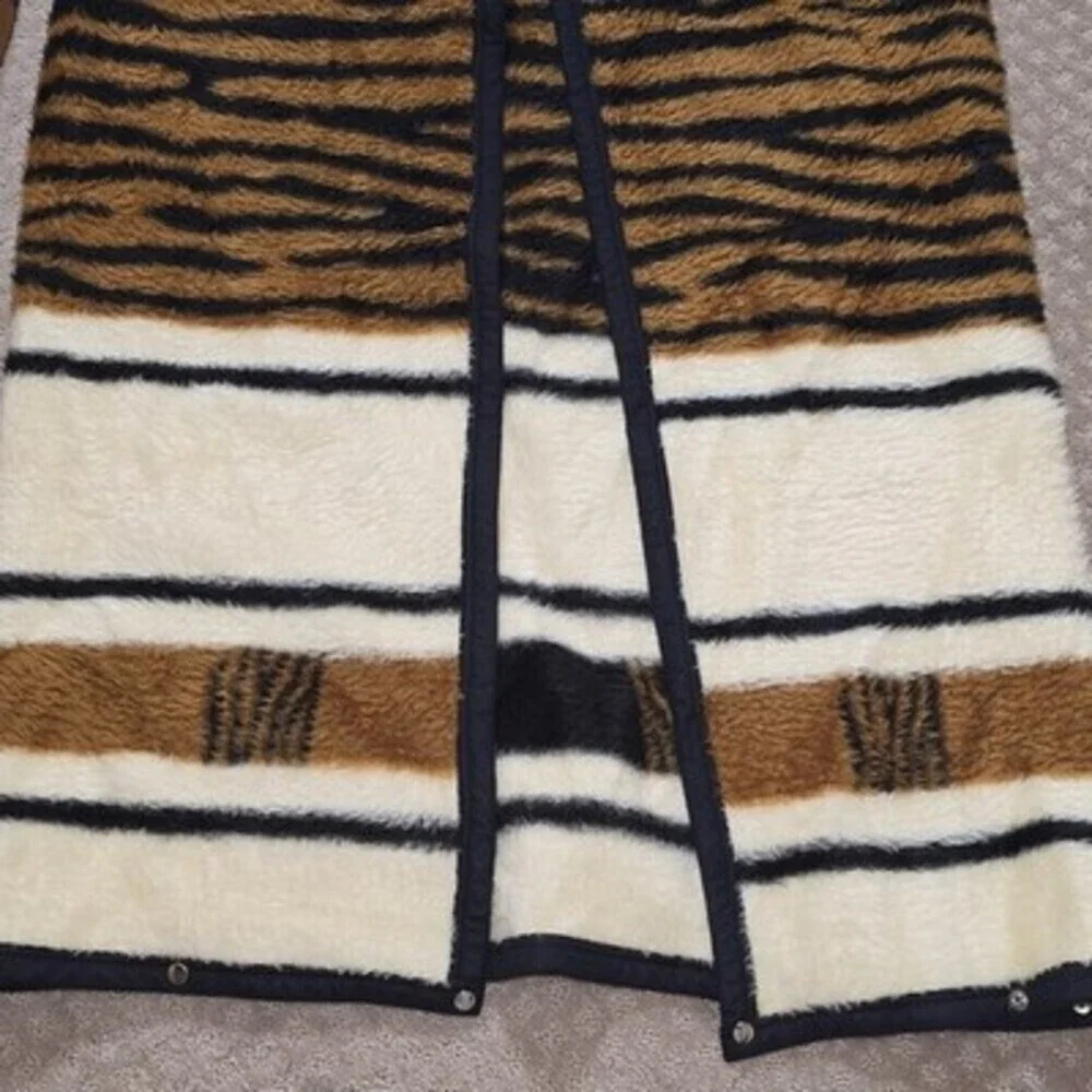 Vintage Biederlack of America Wearable Blanket Tiger Stripe Snap Front Poncho...